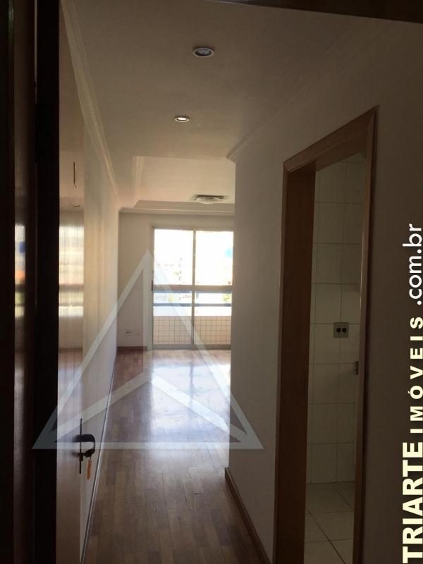 Apartamento para alugar com 2 quartos, 81m² - Foto 15