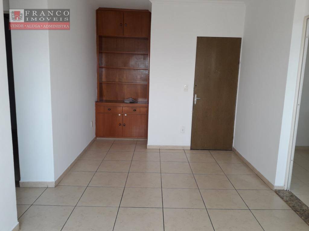 Apartamento à venda com 2 quartos, 60m² - Foto 11