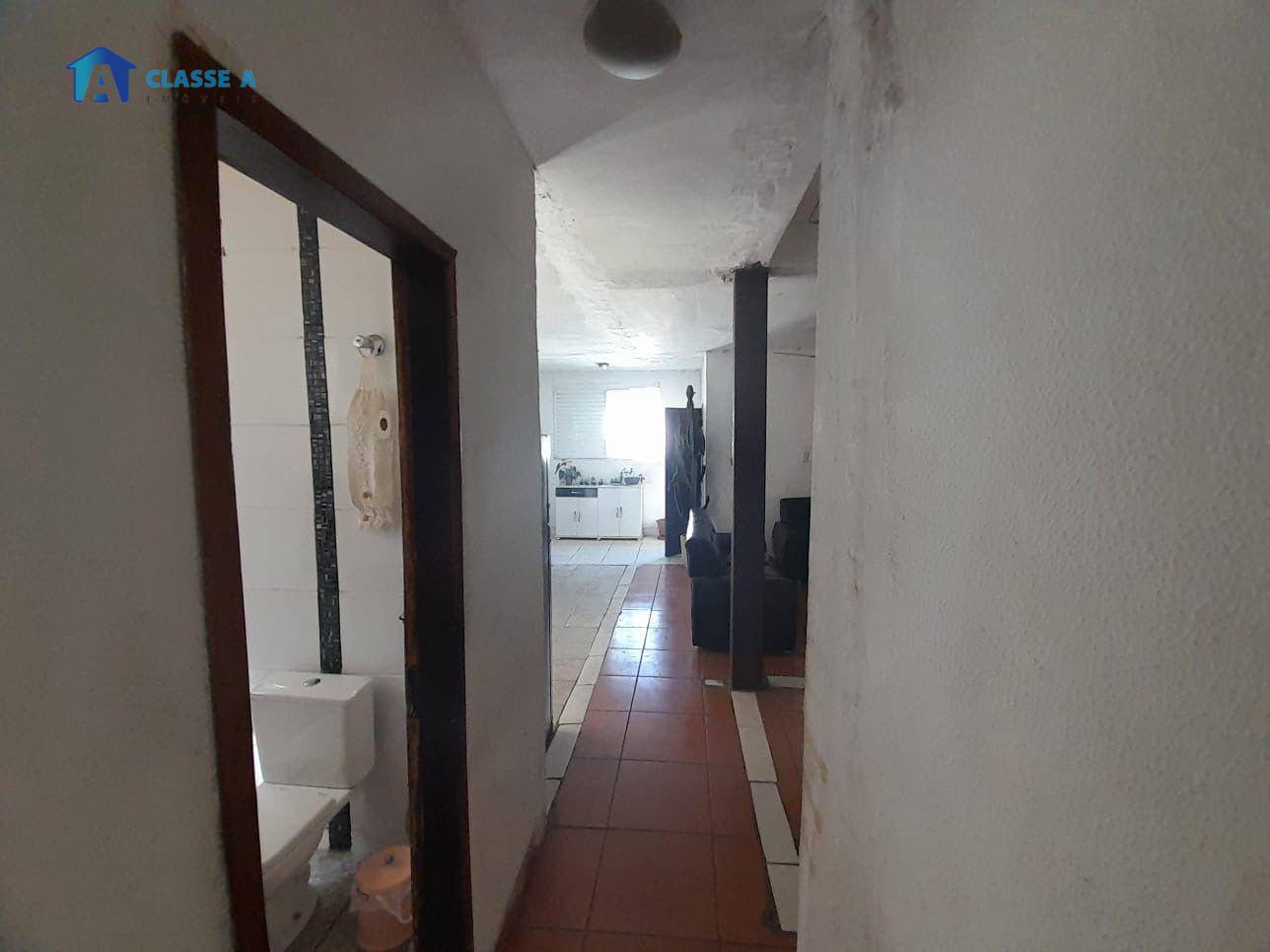 Casa à venda com 5 quartos, 175m² - Foto 8