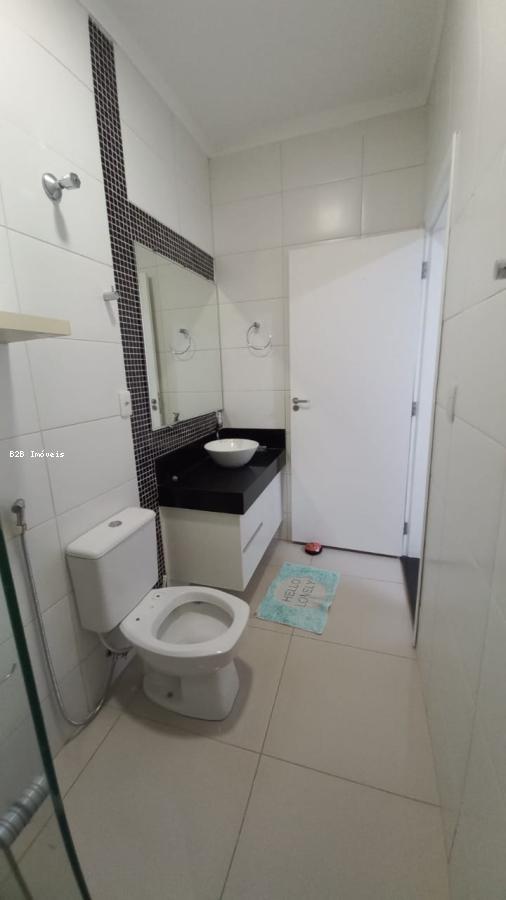 Casa à venda com 3 quartos, 250m² - Foto 29