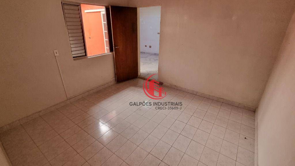 Casa para alugar com 2 quartos, 158m² - Foto 20