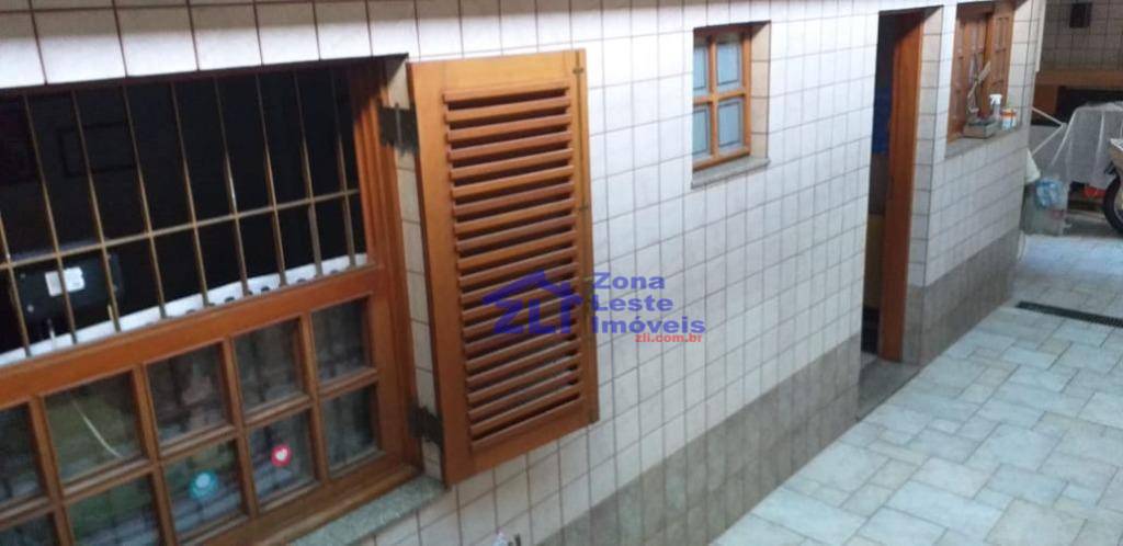 Casa à venda com 3 quartos, 180m² - Foto 2