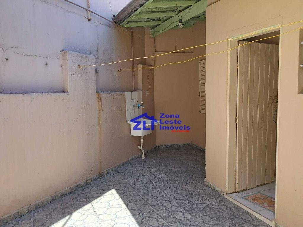 Casa para alugar com 1 quarto, 45m² - Foto 13