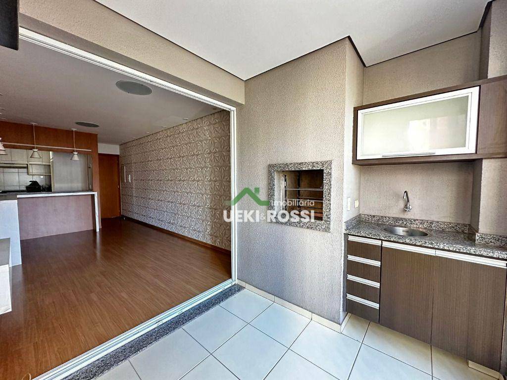 Apartamento à venda com 3 quartos, 74m² - Foto 4