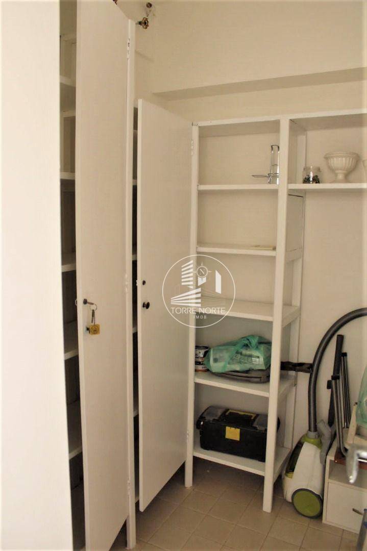 Apartamento para alugar com 2 quartos, 112m² - Foto 11