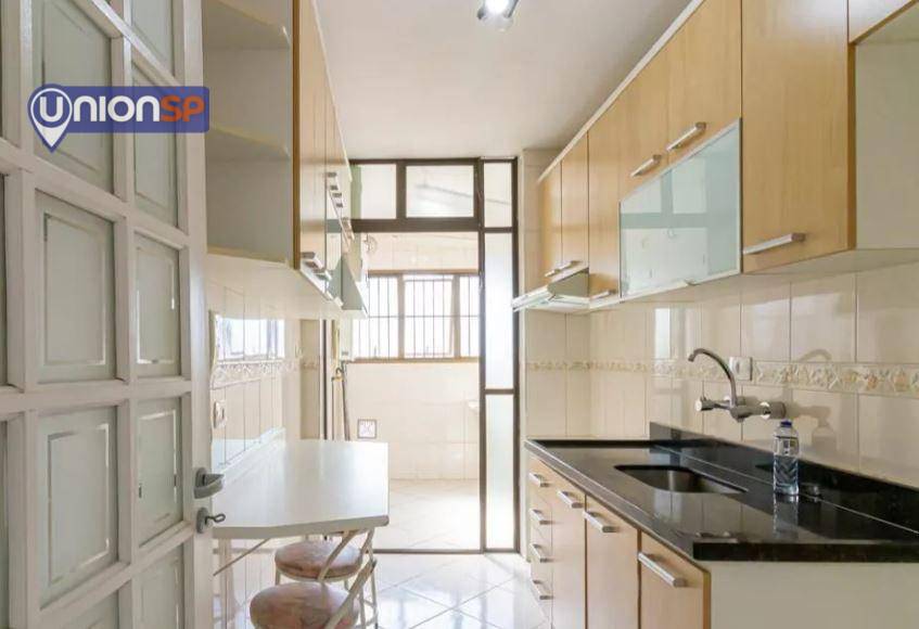 Apartamento à venda com 2 quartos, 67m² - Foto 12