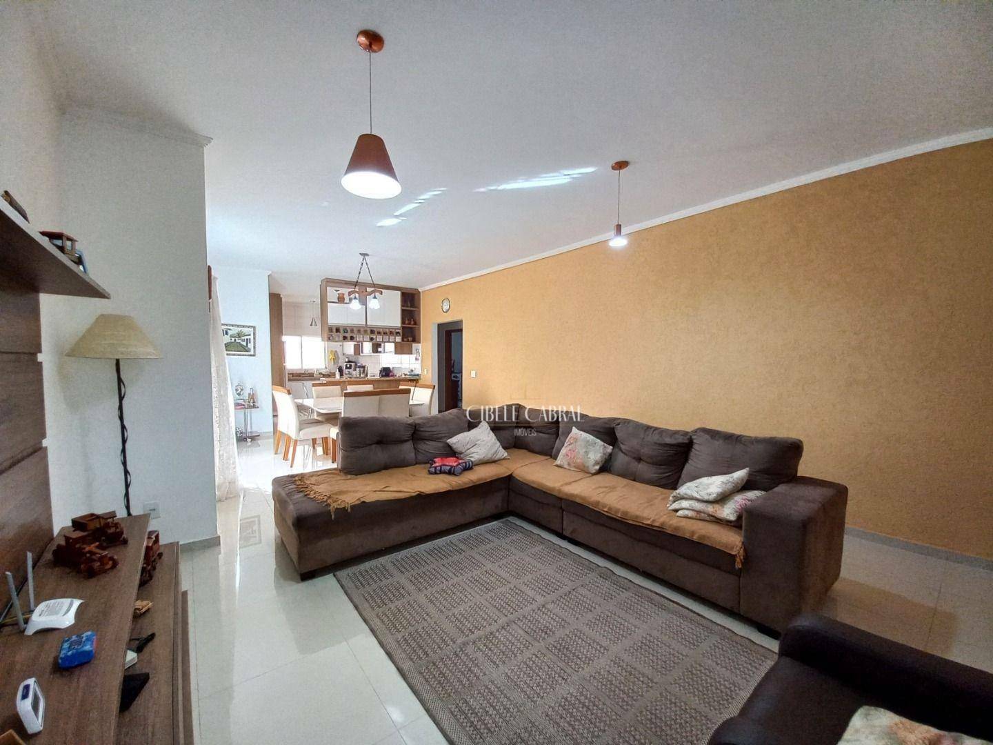 Casa de Condomínio à venda com 3 quartos, 246m² - Foto 4