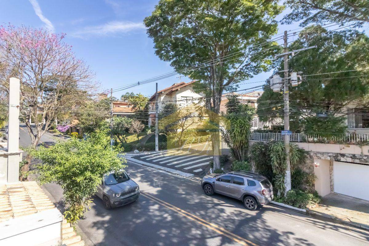 Casa à venda com 3 quartos, 204m² - Foto 7