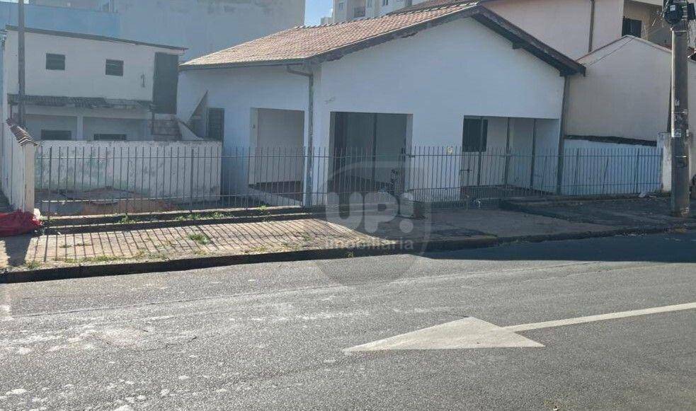 Casa à venda com 4 quartos, 98m² - Foto 1