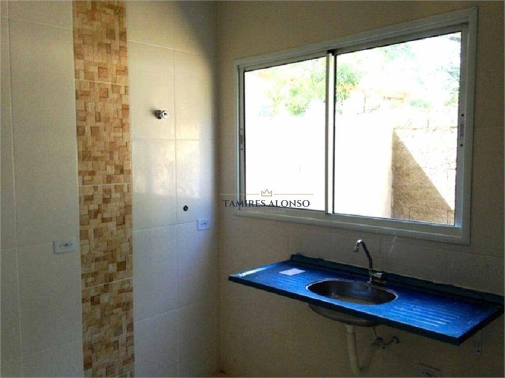 Casa à venda com 3 quartos, 90m² - Foto 11