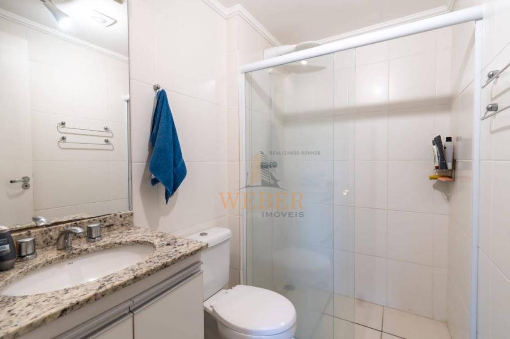 Apartamento à venda com 2 quartos, 66m² - Foto 4