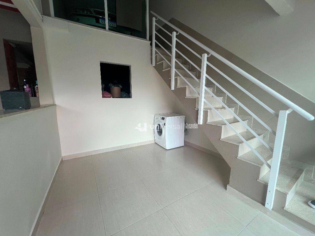 Casa à venda com 4 quartos, 500m² - Foto 3
