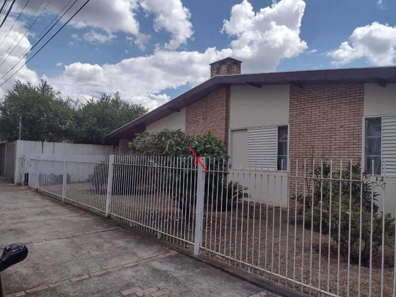 Casa à venda e aluguel com 4 quartos, 230m² - Foto 3