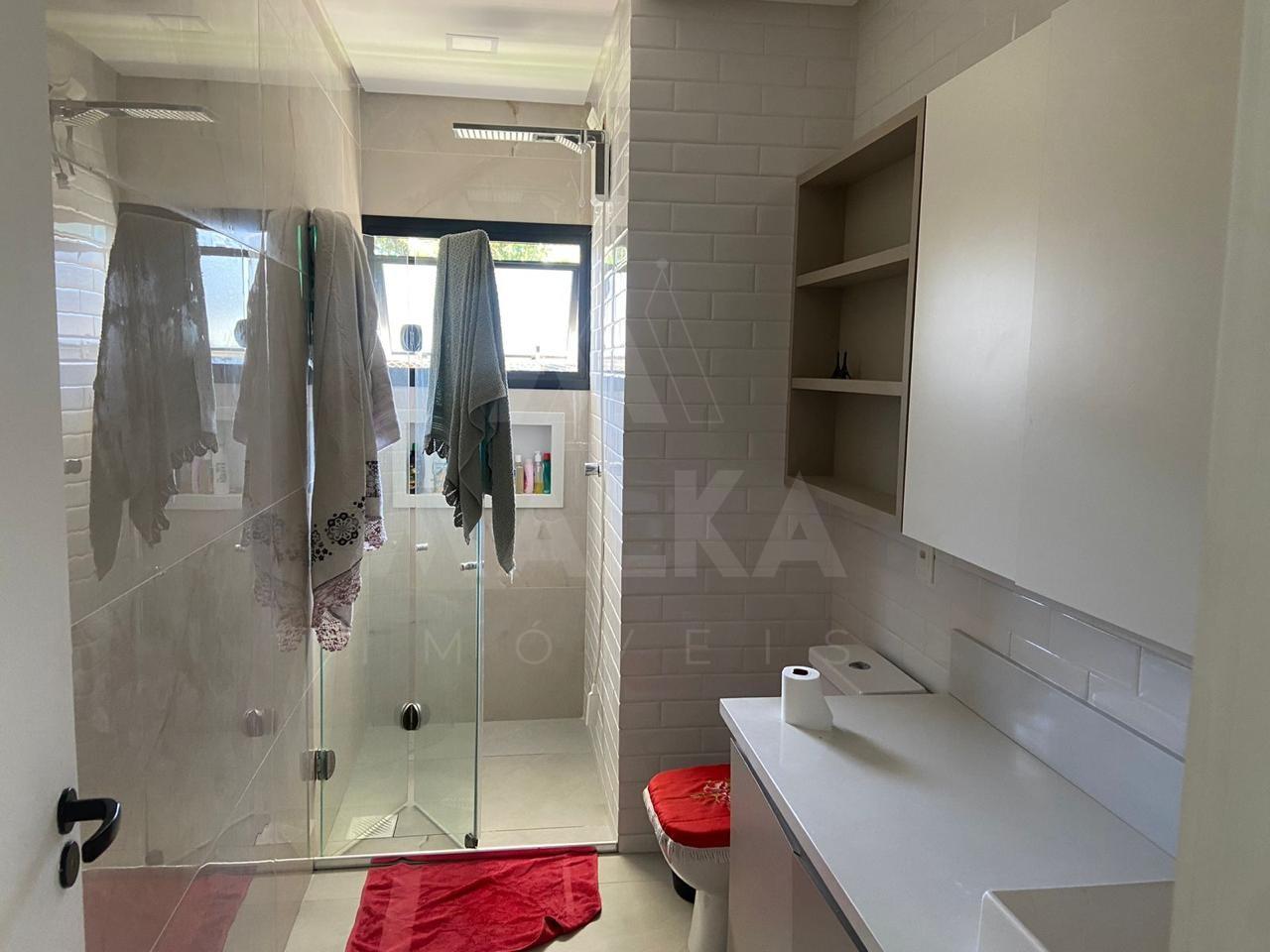 Casa para alugar com 4 quartos, 270m² - Foto 35