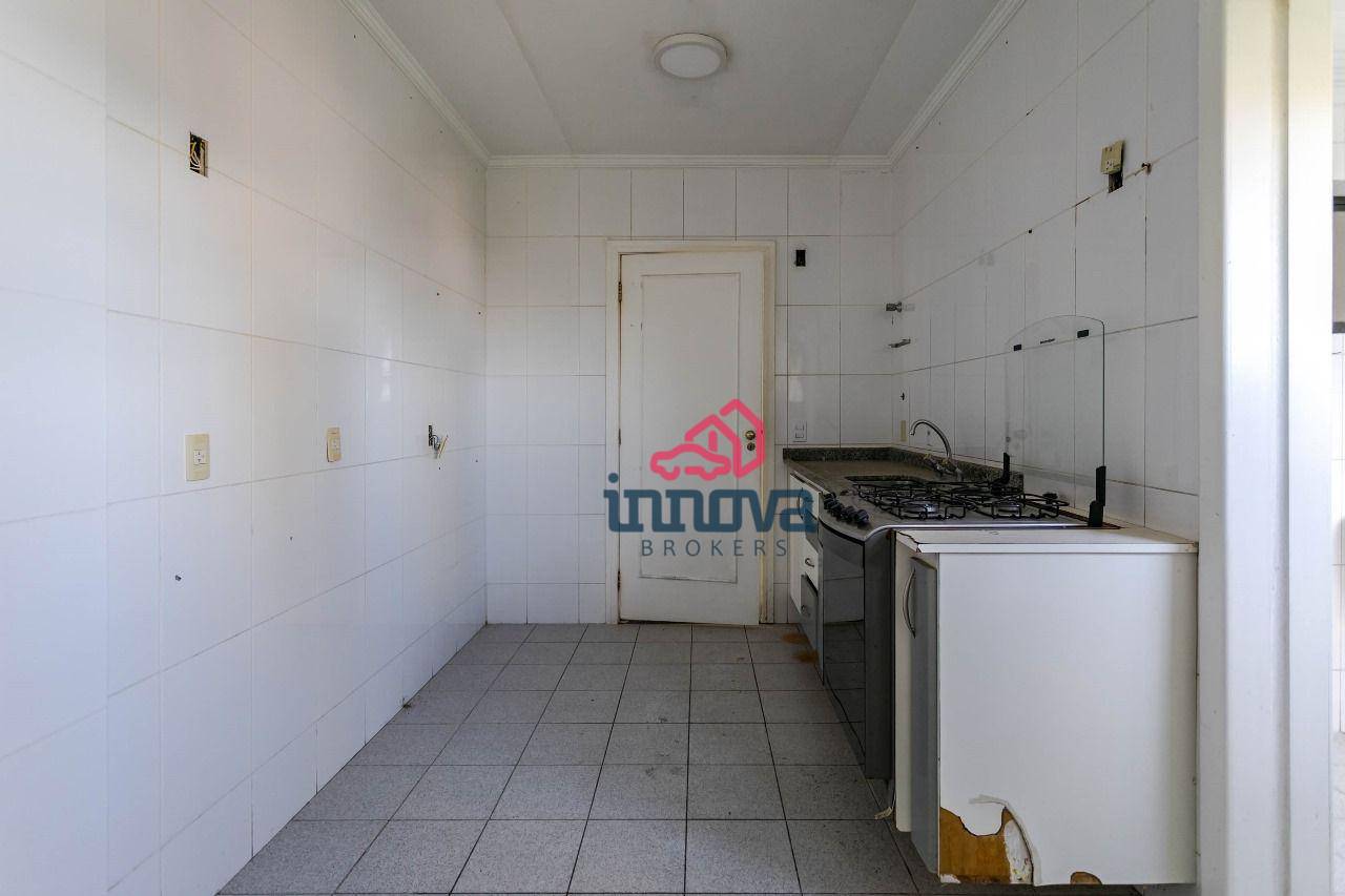 Apartamento à venda com 3 quartos, 97m² - Foto 8