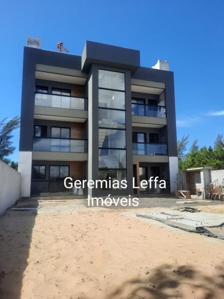 Apartamento à venda com 2 quartos, 64m² - Foto 1