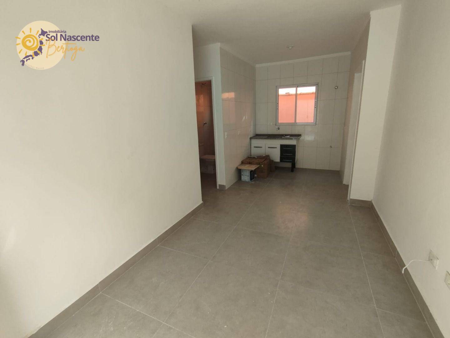 Casa à venda com 2 quartos, 60m² - Foto 11