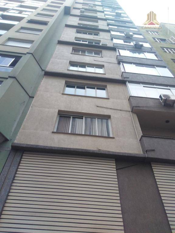 Apartamento à venda com 1 quarto, 40m² - Foto 1