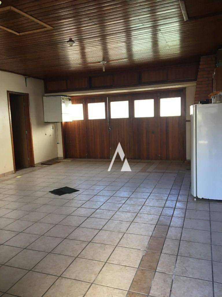 Casa à venda com 5 quartos, 265m² - Foto 21