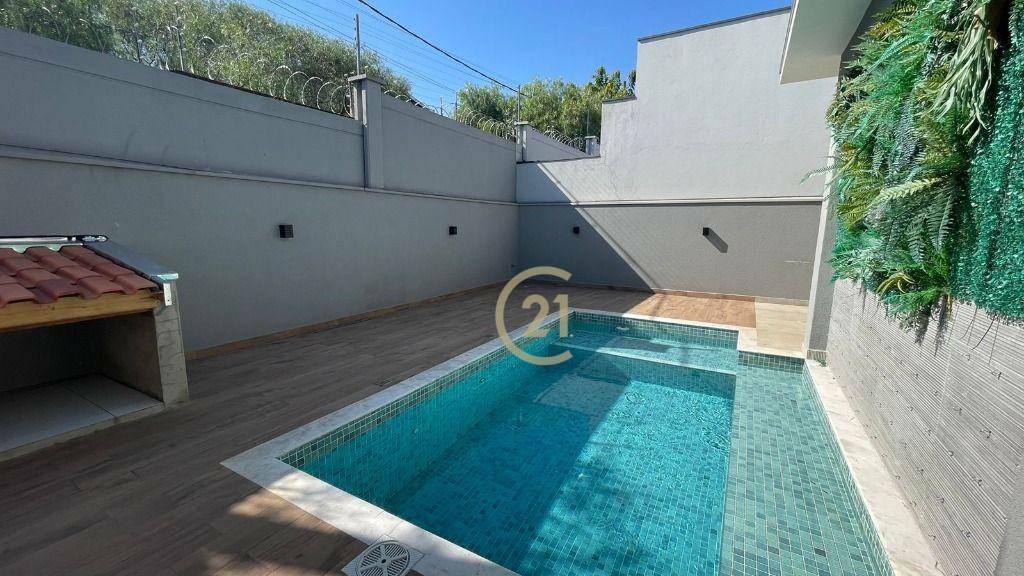 Casa de Condomínio à venda com 4 quartos, 207m² - Foto 1