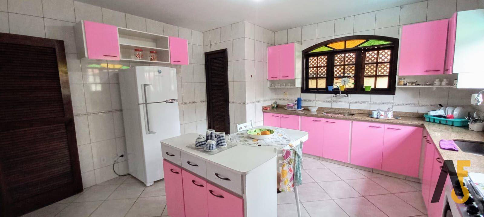 Casa de Condomínio à venda com 4 quartos, 350m² - Foto 13