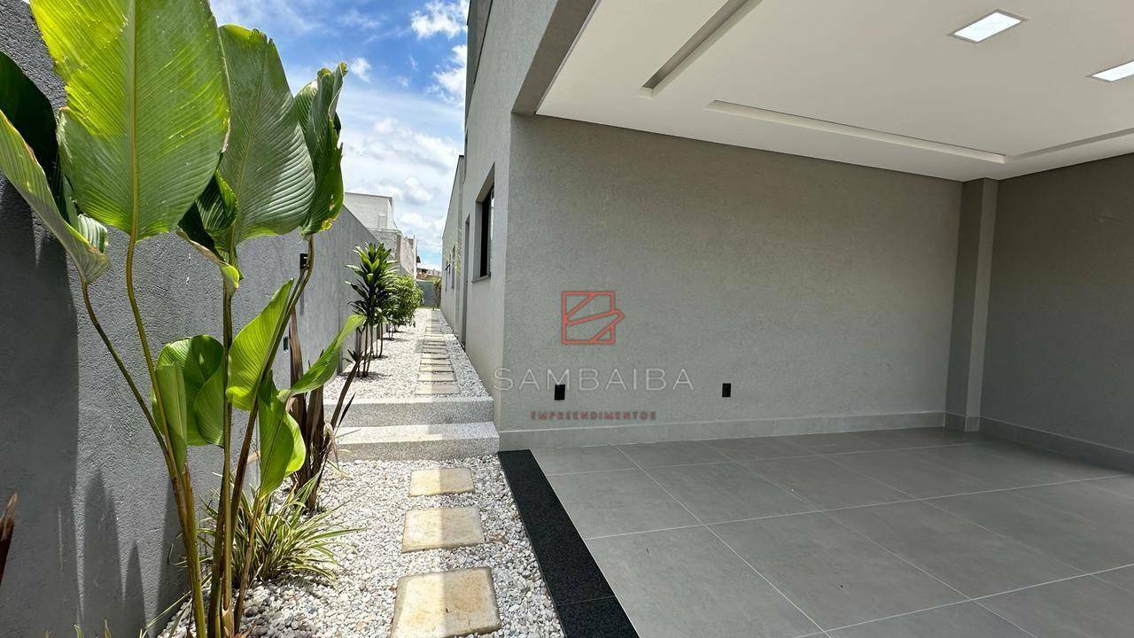 Casa à venda com 3 quartos, 204m² - Foto 3