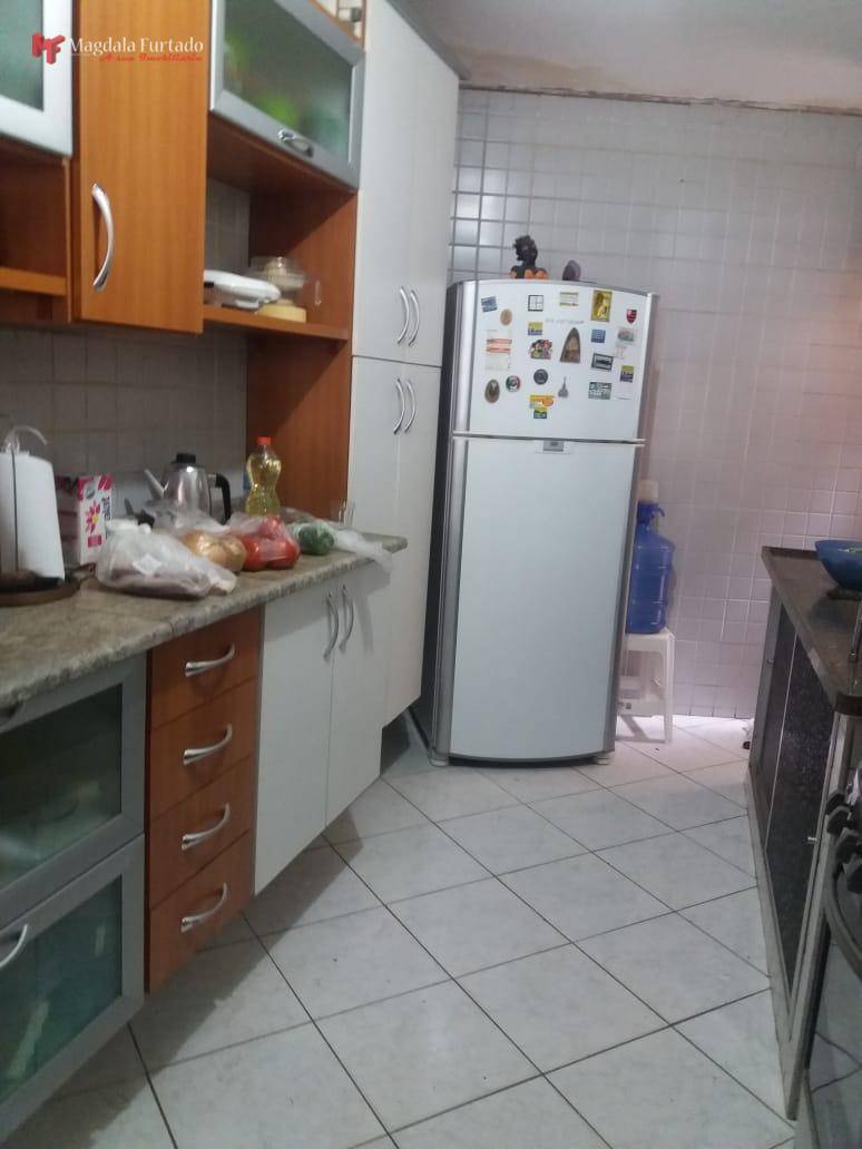 Casa à venda com 2 quartos, 100m² - Foto 13