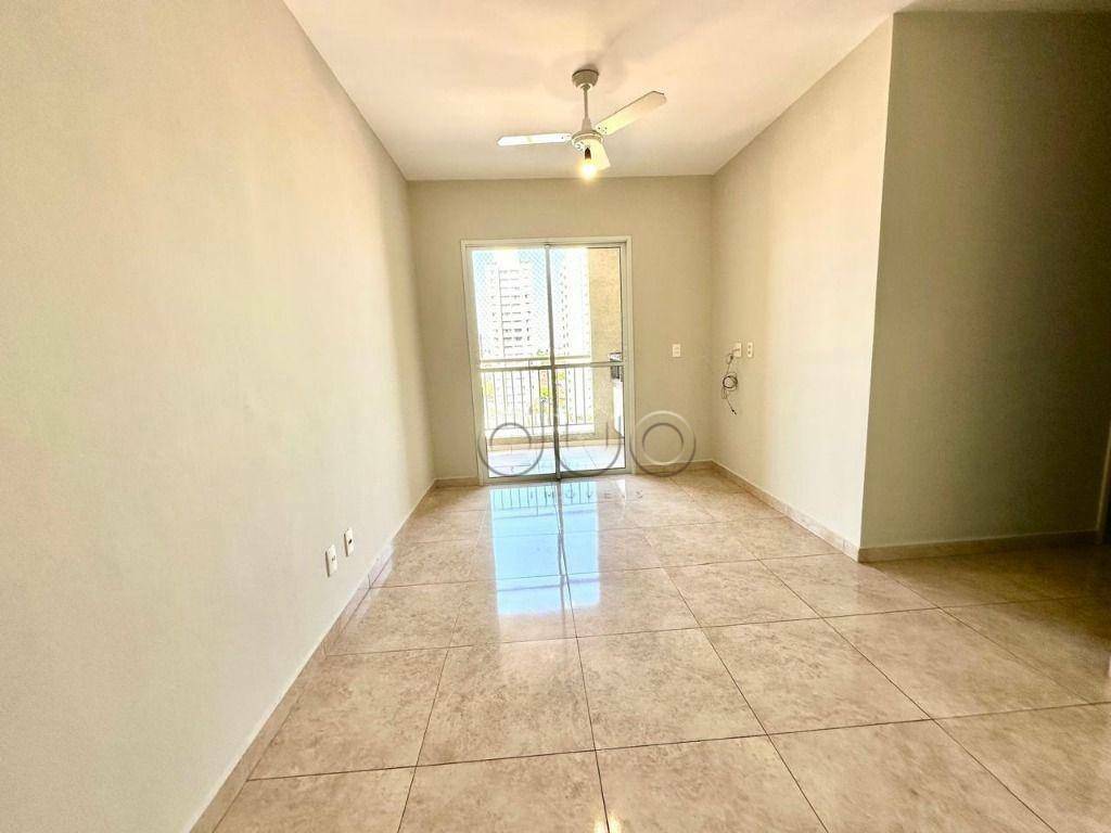 Apartamento à venda com 3 quartos, 68m² - Foto 2