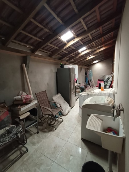 Casa à venda com 2 quartos, 200m² - Foto 16