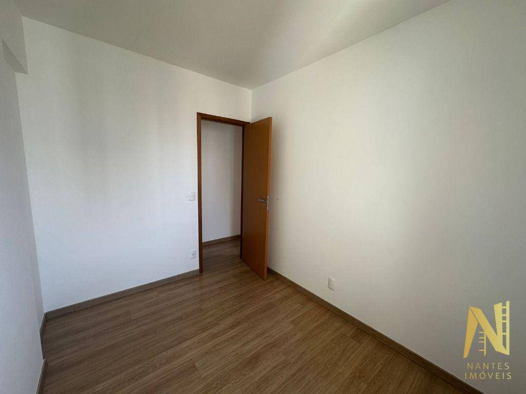 Apartamento para alugar com 3 quartos, 79m² - Foto 11