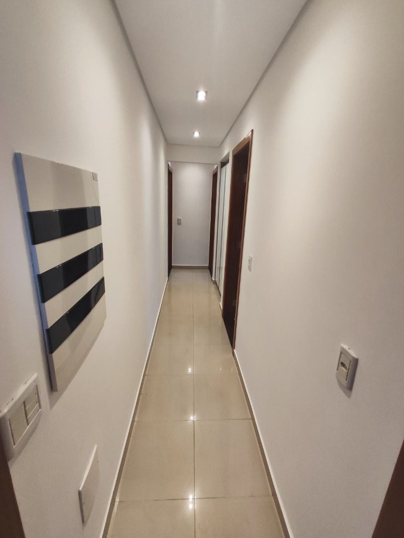 Apartamento à venda com 3 quartos, 238m² - Foto 35