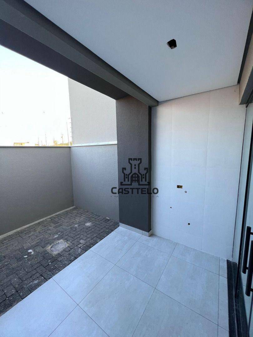 Casa à venda com 3 quartos, 87m² - Foto 16