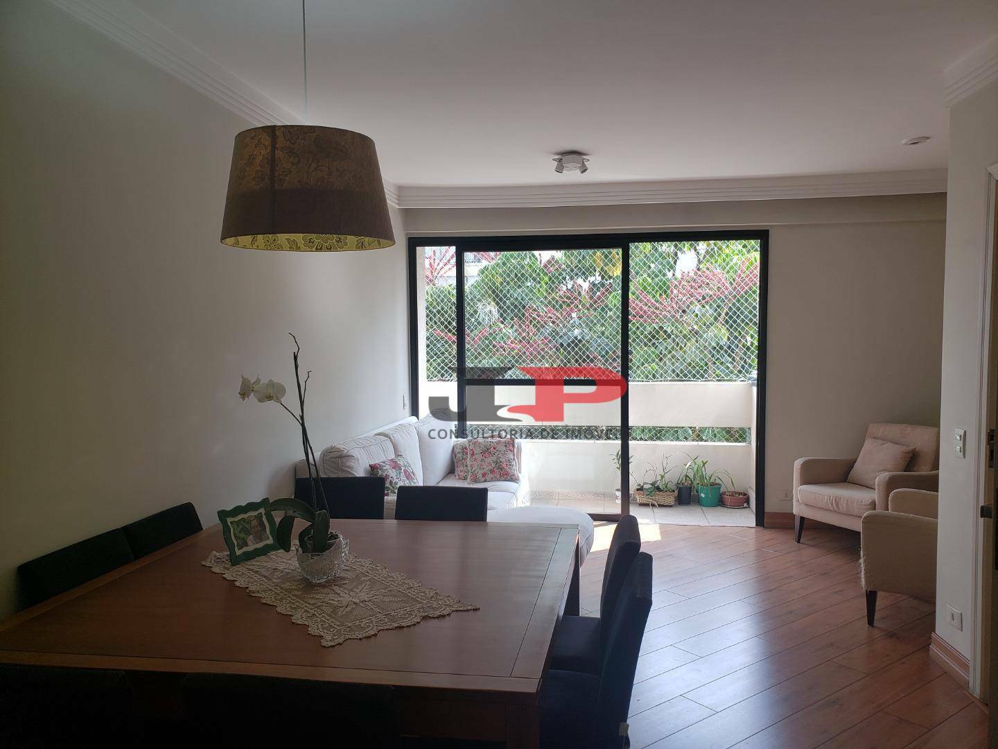 Apartamento à venda com 3 quartos, 94m² - Foto 3