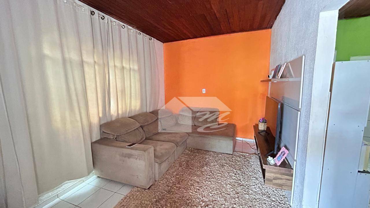 Casa à venda com 2 quartos, 140m² - Foto 5