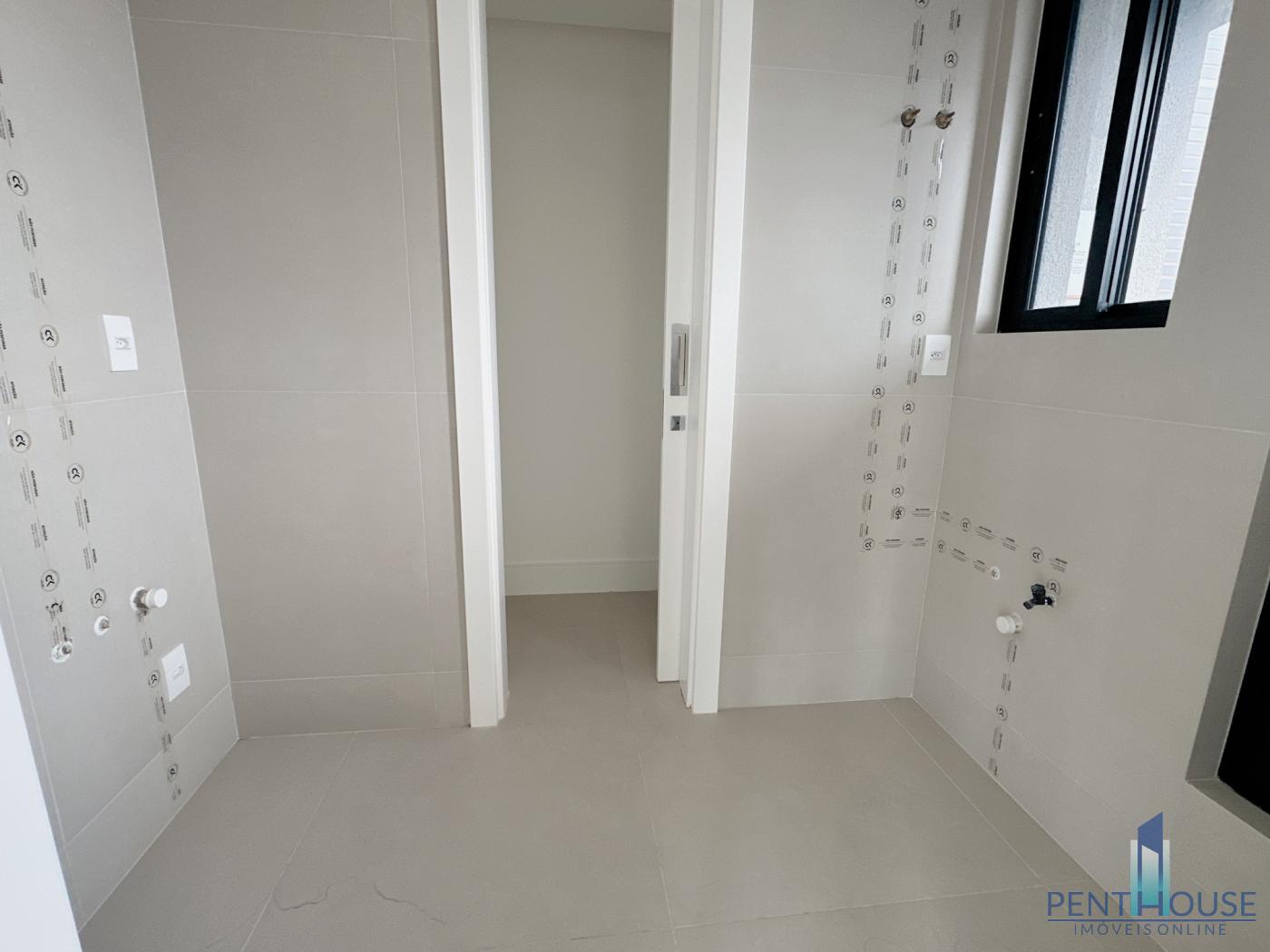 Apartamento à venda com 4 quartos, 152m² - Foto 3