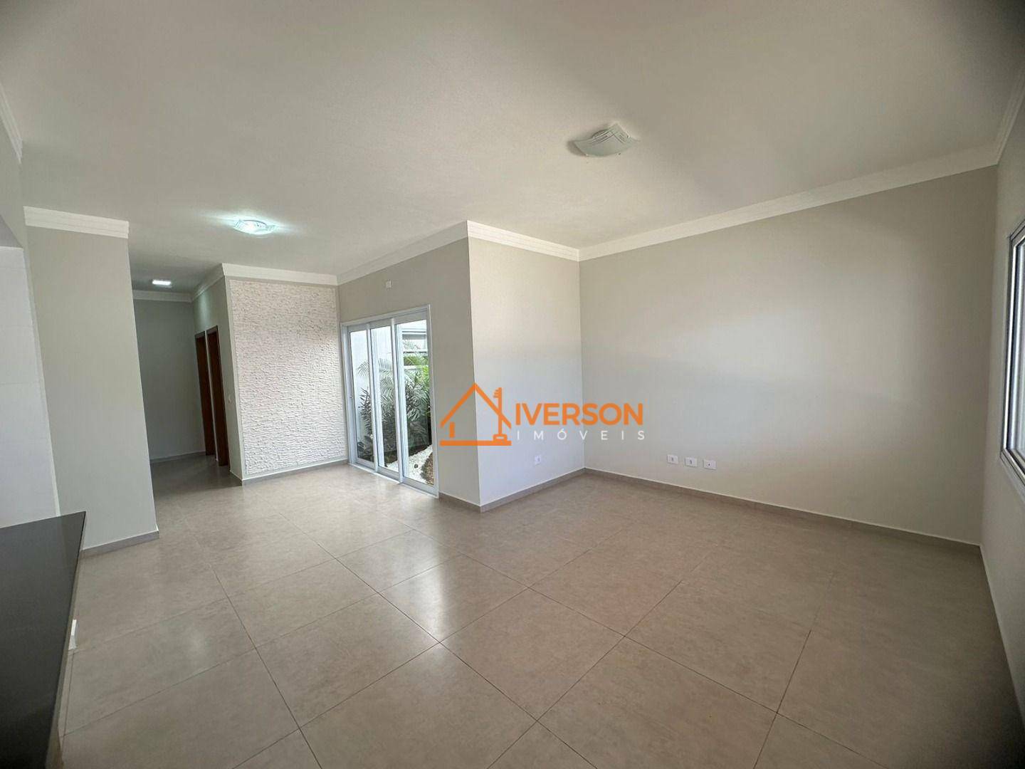 Casa à venda com 3 quartos, 141m² - Foto 4