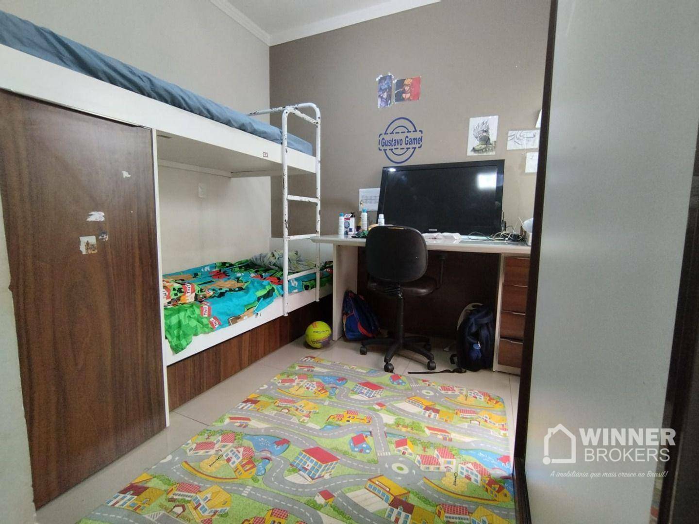 Casa à venda com 2 quartos, 230m² - Foto 4