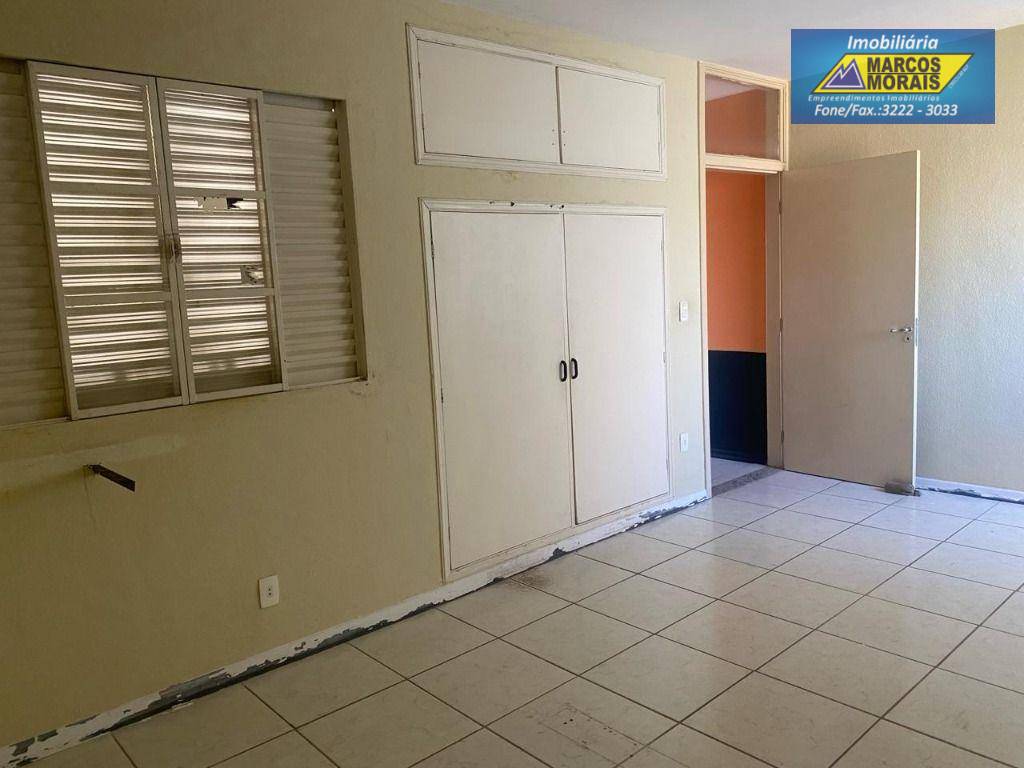 Casa à venda com 2 quartos, 120m² - Foto 5