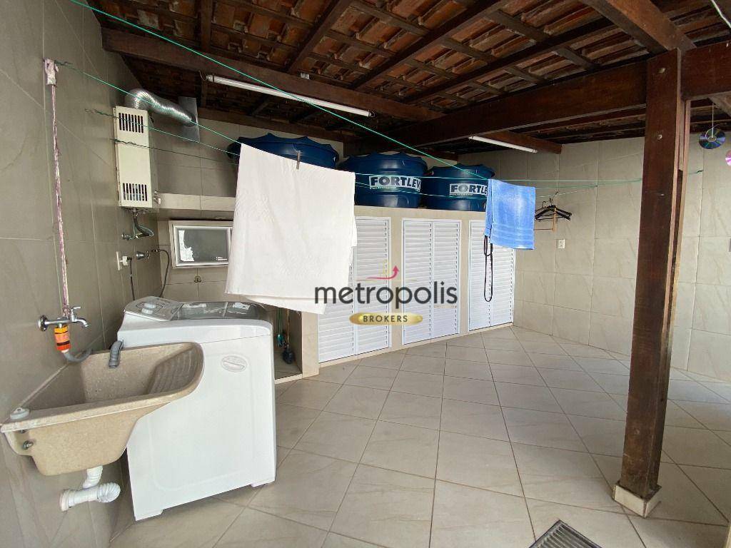 Sobrado à venda com 2 quartos, 203m² - Foto 55