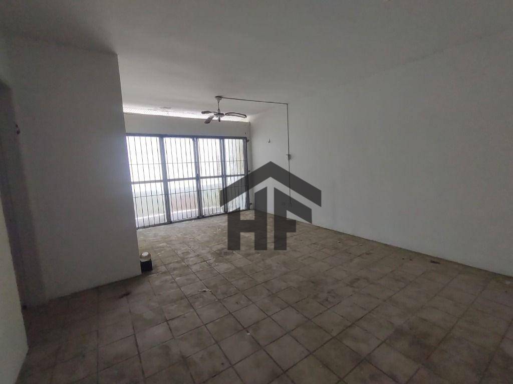 Apartamento à venda com 3 quartos, 76m² - Foto 3