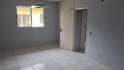 Casa à venda e aluguel com 11 quartos, 290m² - Foto 1