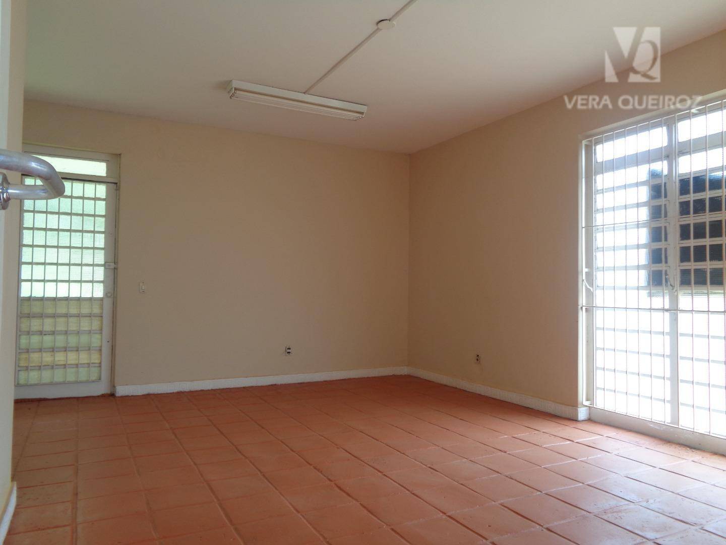 Casa à venda com 1 quarto, 202m² - Foto 10