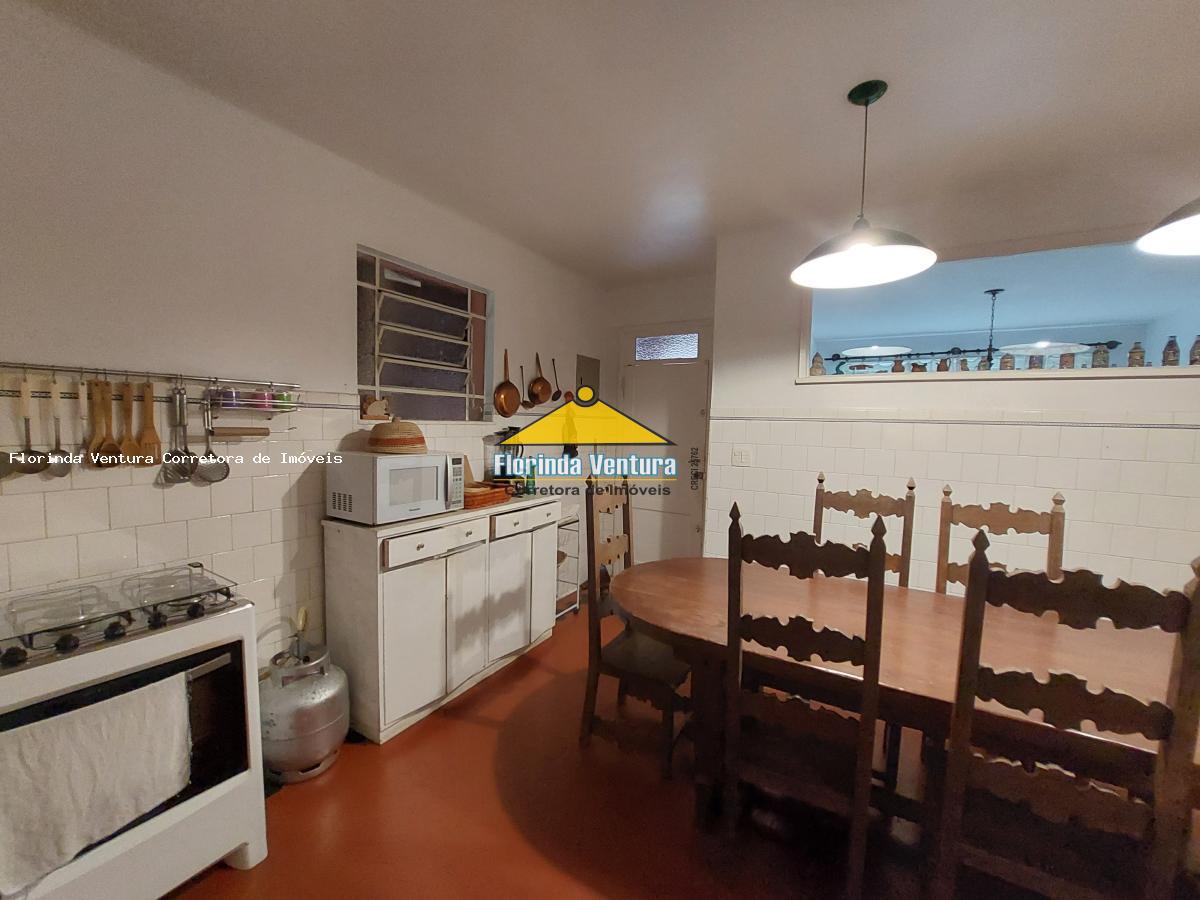 Casa à venda com 6 quartos, 387m² - Foto 18