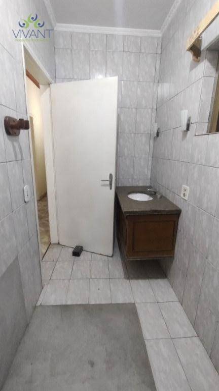 Sobrado para alugar com 4 quartos, 150m² - Foto 11