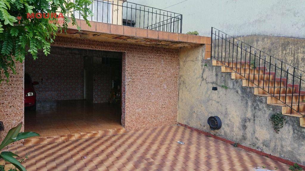 Casa à venda com 5 quartos, 240m² - Foto 9