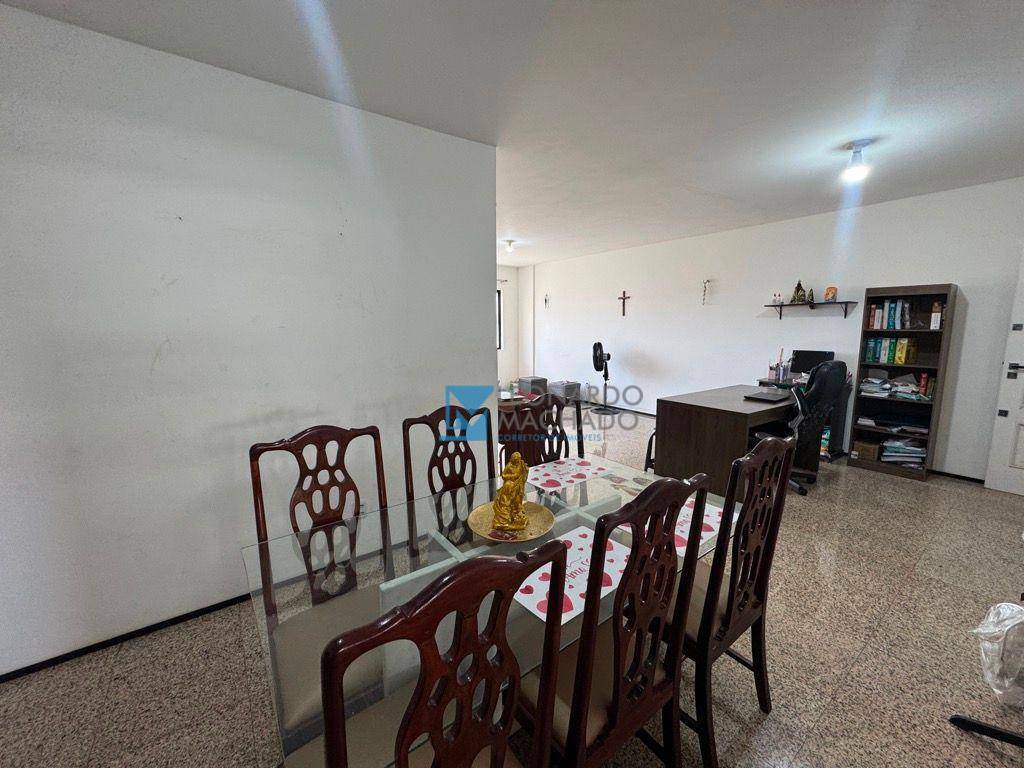 Apartamento à venda com 3 quartos, 139m² - Foto 17