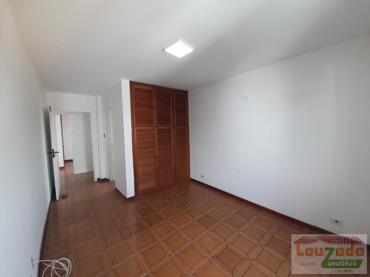 Apartamento para alugar com 3 quartos, 120m² - Foto 14