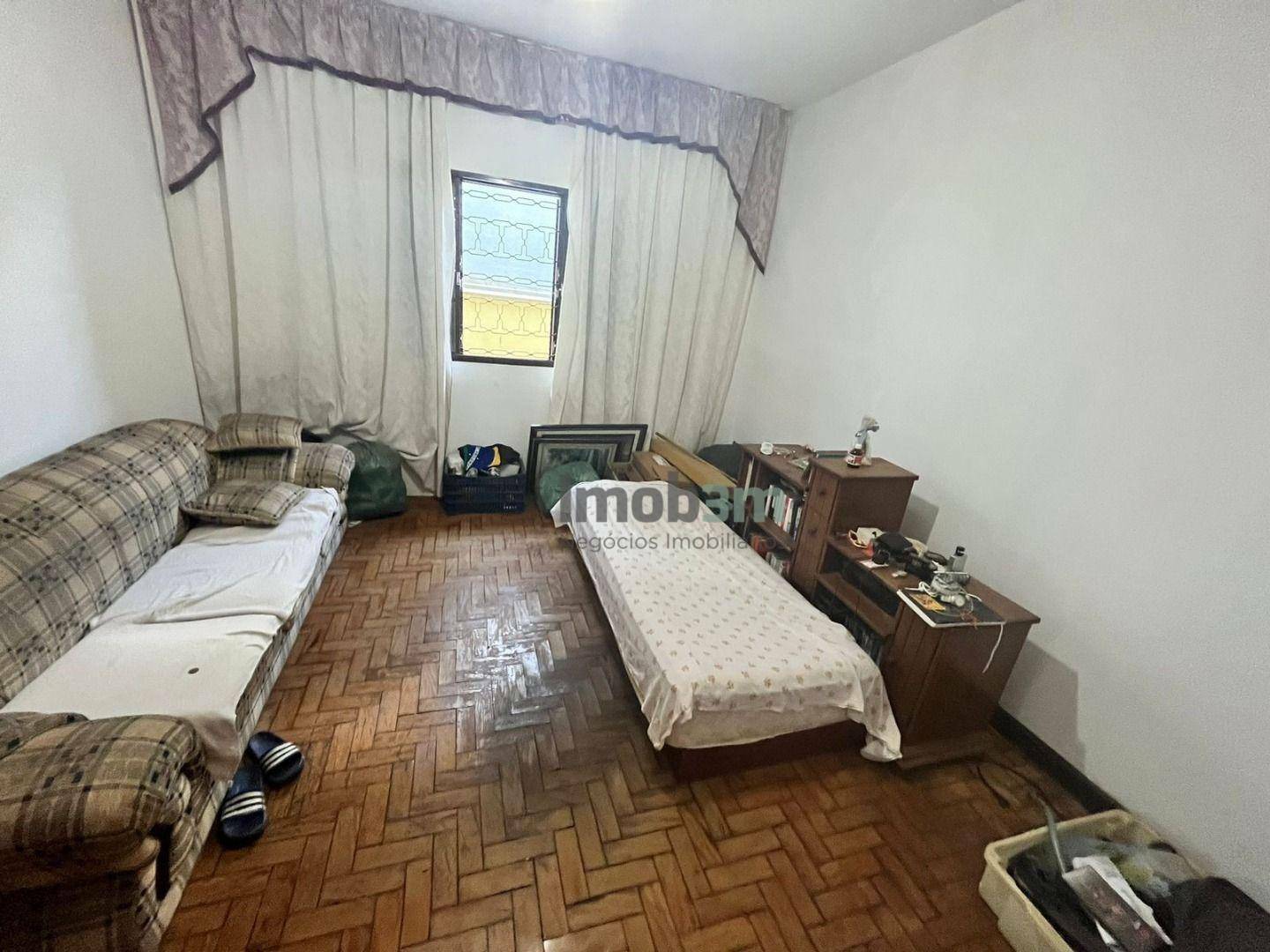 Casa à venda com 4 quartos, 210m² - Foto 17