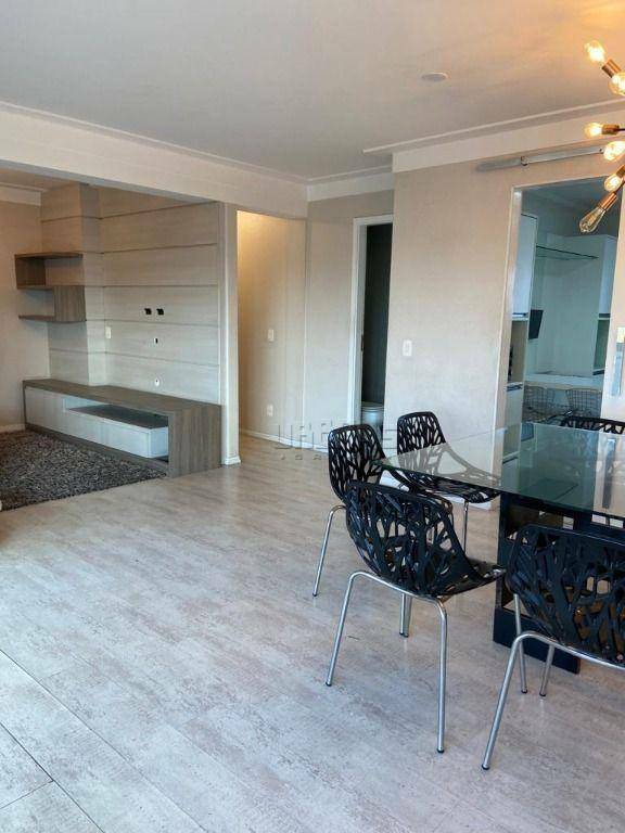 Apartamento para alugar com 3 quartos, 139m² - Foto 4