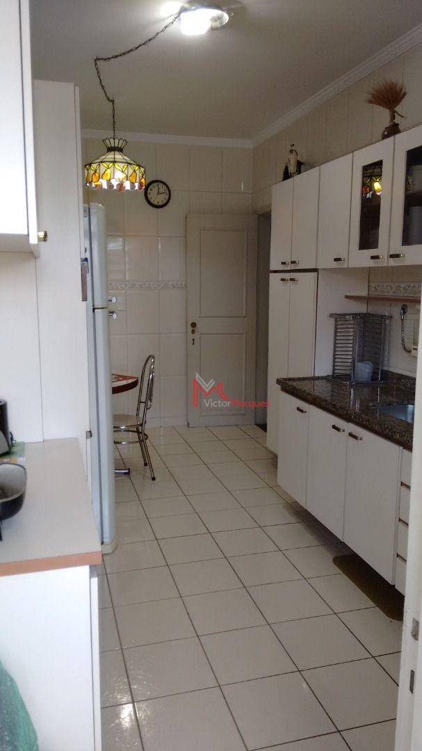 Apartamento à venda com 4 quartos, 258m² - Foto 5